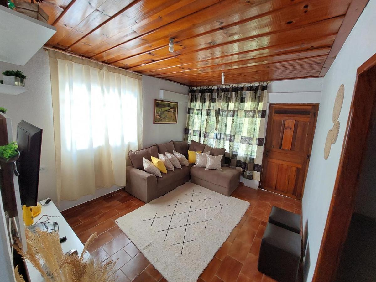 Casa aconchegante na roça c/ piscina/churrasqueira Gonçalves Exterior foto